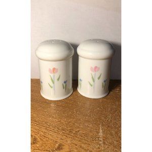 Studio Nova Fresh Mint Pastel Flowers White Salt & Pepper Shakers Made in Japan